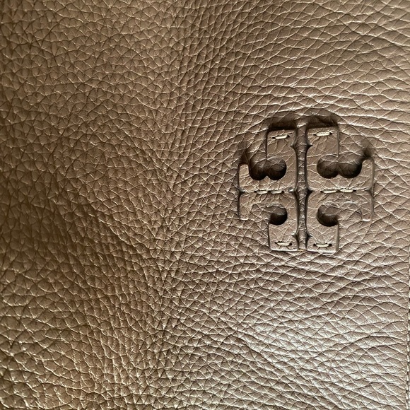 🤎gently used huge Tory Burch leather bag🤎 - Picture 3 of 9